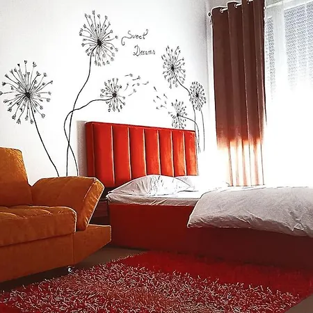 Isabel's 2 Apartment