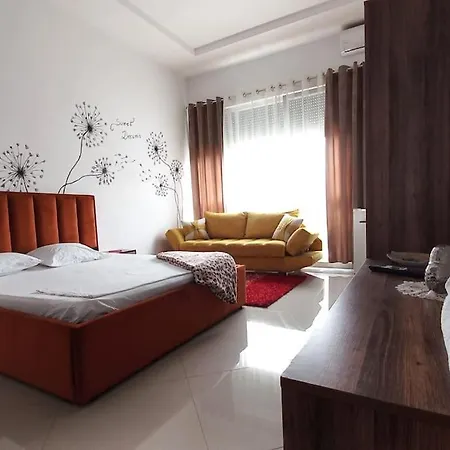 Isabel's 2 Tirana